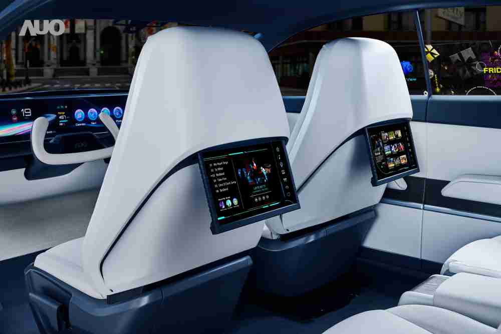 彩霸王将于CES 展示全新Smart Cockpit 2024，，可紧密串连使用者多元需求，，并革新座舱内部的应用和设计，，，，带来身历其境且引人入胜的视觉飨宴，，，满足驾乘人员的全方位体验